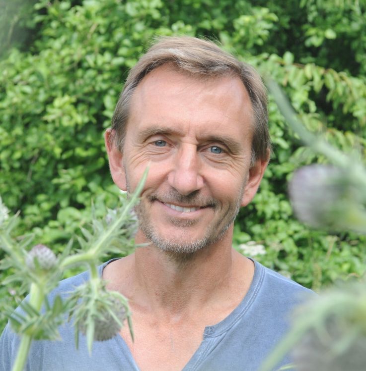Gardenforum News - People - Bee Conservation Trust’s founder to create ...