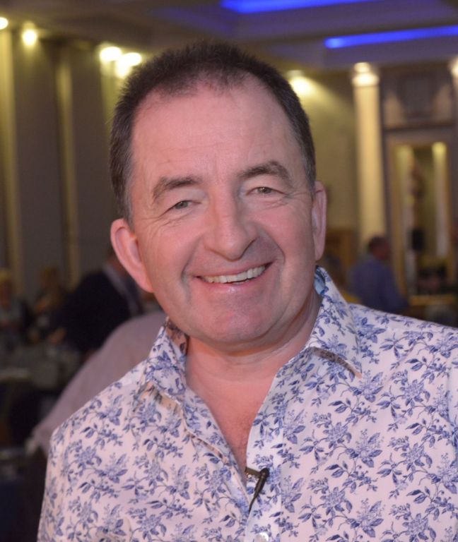Gardenforum News - People - Roger retires as GCA inspector after 11 years